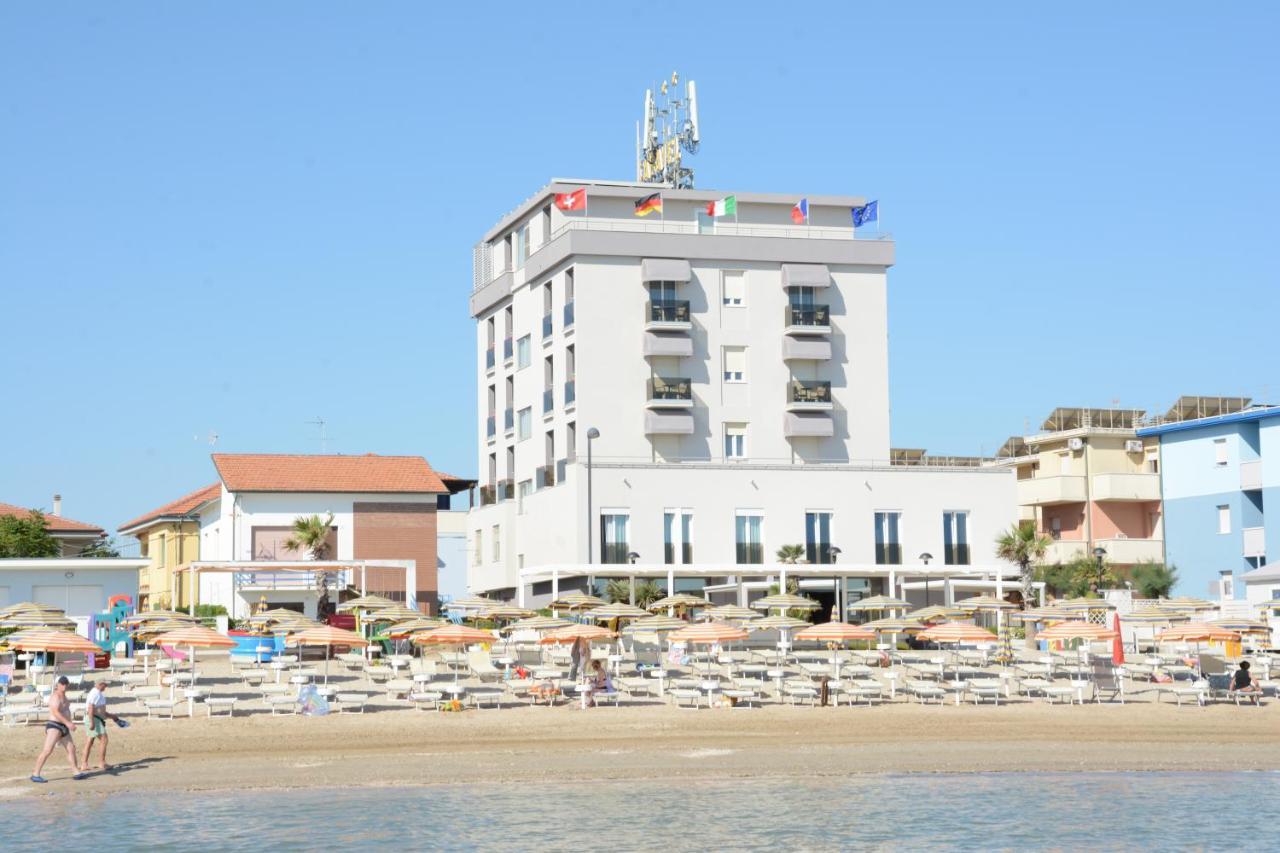Hotel Caravel Marotta Exterior foto